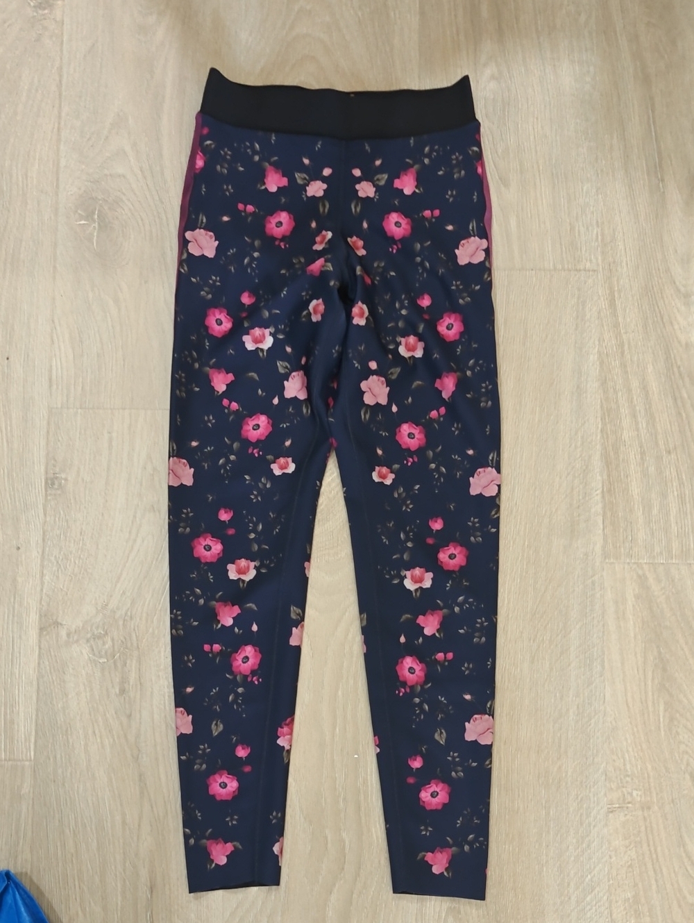 ULTRA COR Navy Floral Leggings with Pink Flower Print || Size Medium